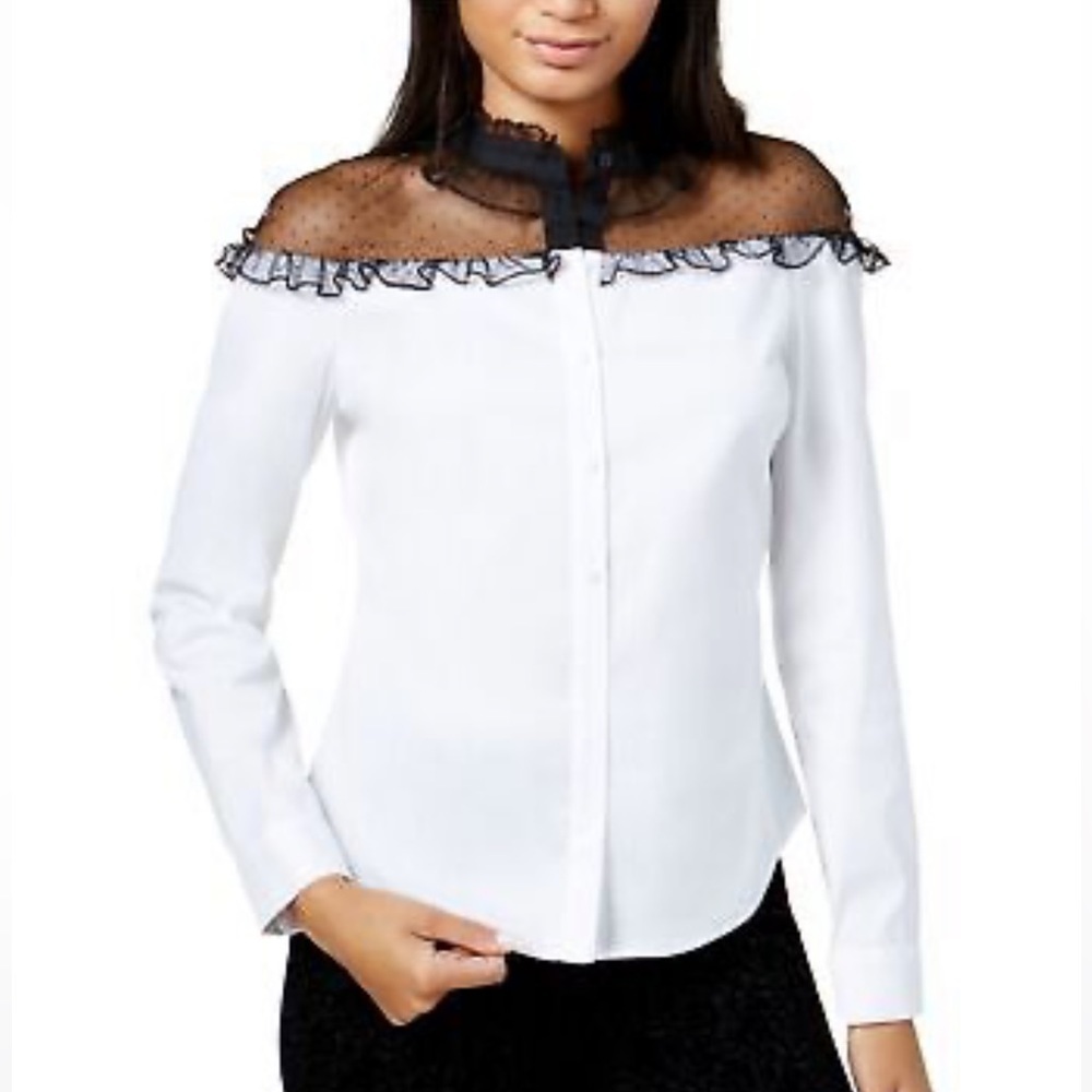 New! Maison Jules Vintage White Button Up with Black Lace Shoulder - Small 🚕